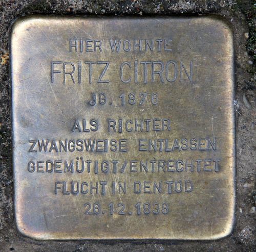 Stolperstein Mnchener Strae 2