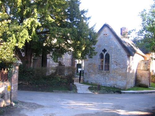 Oorlogsgraf van het Gemenebest All Saints Churchyard