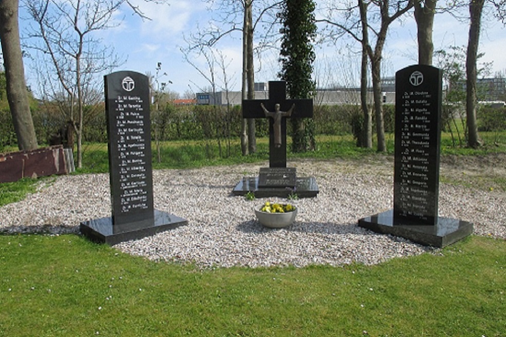 Monument Zusters Franciscanessen R.K. Begraafplaats Vitushof Leeuwarden #2