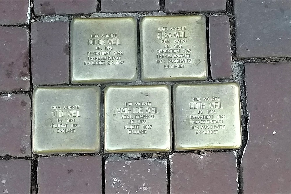 Stolpersteine Bahnhofstrae 1