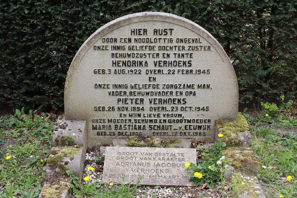 Dutch War Graves Cemetery North Amsterdam #2