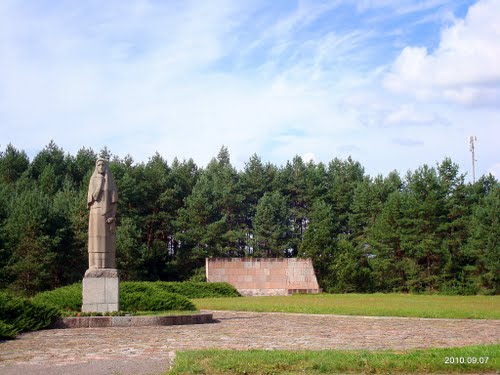 Pirčiupiai Massacre Memorial #1