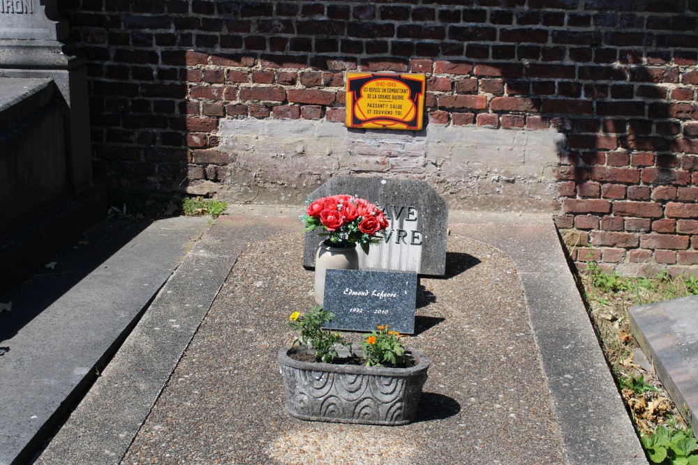 Belgian Graves Veterans Viesville #1