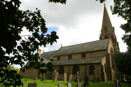 Commonwealth War Graves St. Lawrence Churchyard