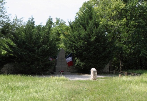 Monument Vermoorde Inwoners Hameau des Crottes #1