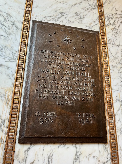 Memorial Walraven van Hall Stock Exchange