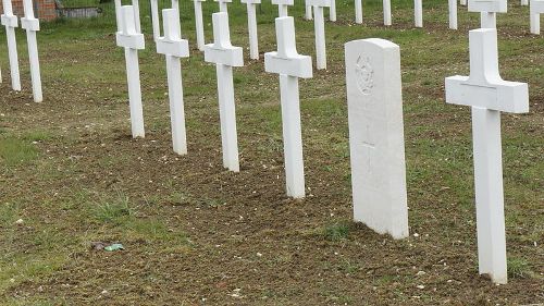 Franse Oorlogsbegraafplaats Pargny sur saulx #2