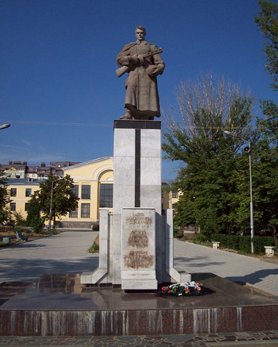 Mass Grave Soviet Soldiers Gagarin Park #1