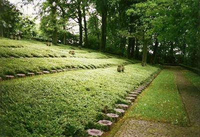 Duitse Oorlogsbegraafplaats Helenenberg #1