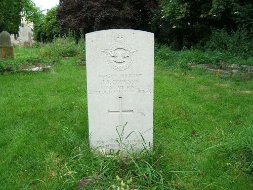 Oorlogsgraf van het Gemenebest All Saints Churchyard