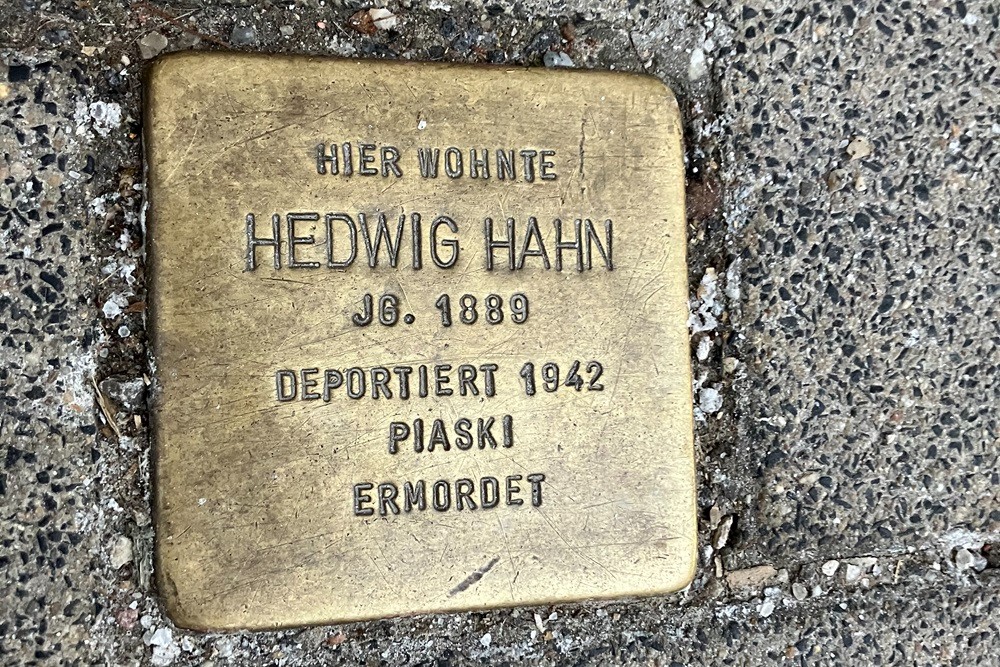 Stolperstein Weigerbergraben 7 #1