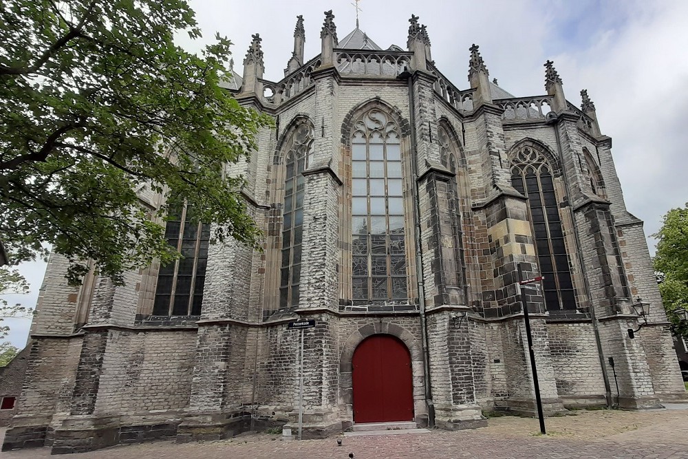 Kogelinslagen Grote of Onze-Lieve-Vrouwekerk Dordrecht #1