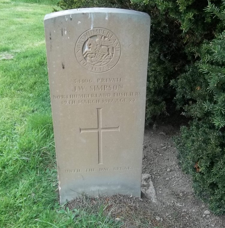 Commonwealth War Grave St. Helen Churchyard