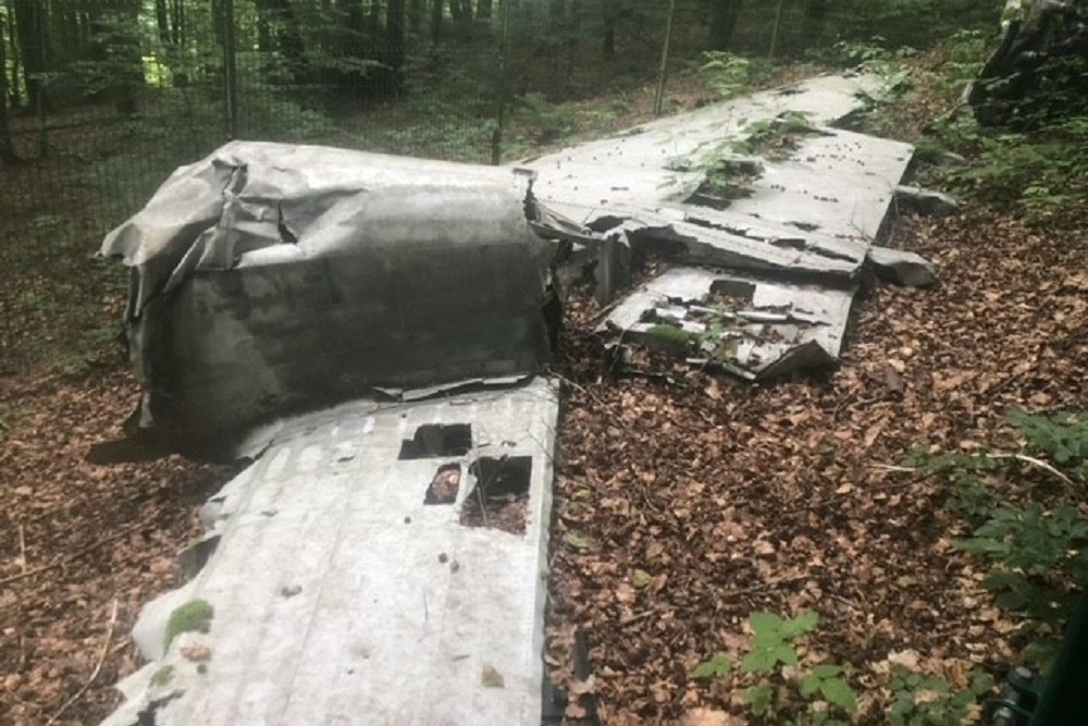 Monument en Oorlogsgraven Hudson Transportvliegtuig #5