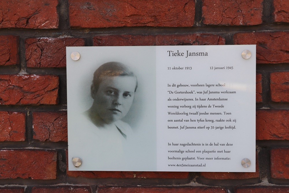 Memorial Tieke Jansma outside the Cultural Workshop Zaandijk #1