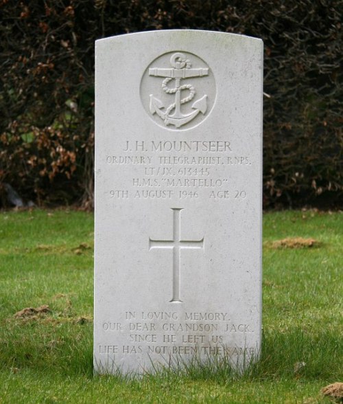 Oorlogsgraf van het Gemenebest Woodlands Cemetery #1
