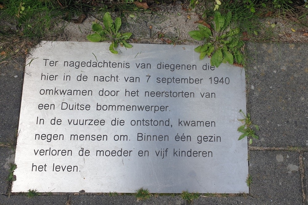 Memorial to the Schrameijer Family