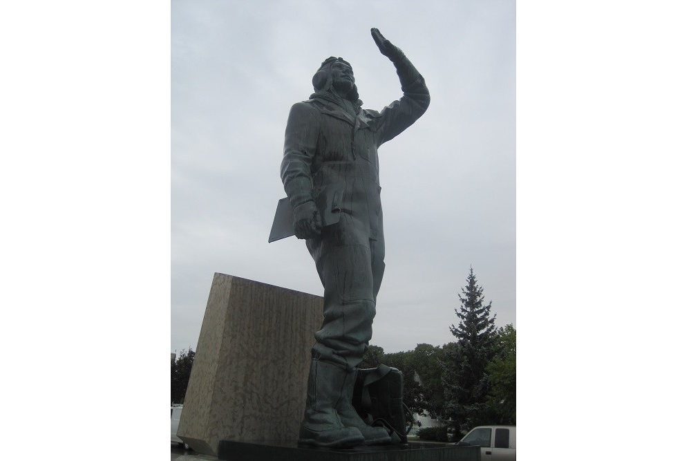 Monument Airman in Training