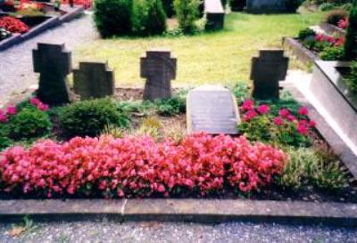 War Graves Schnenberg