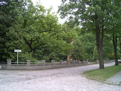 Soviet War Cemetery Schöneiche bei Berlin #1