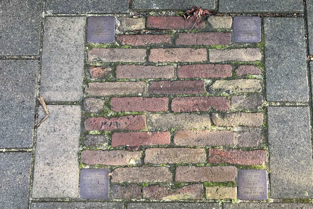 Stolpersteine Albert Cuijpstraat 18