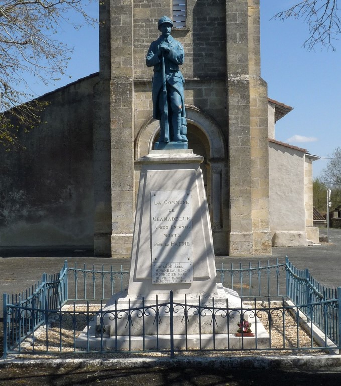 Oorlogsmonument Chamadelle #1