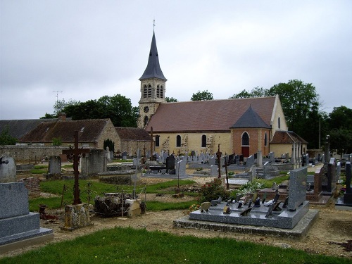 Commonwealth War Grave Saint-Maurice-Saint-Germain