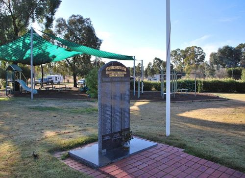 War Memorial Gooloogong #1