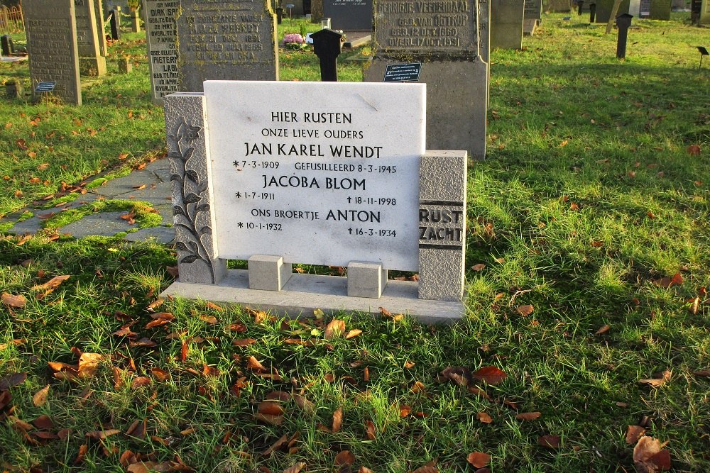 Dutch (Jewish an General) War Graves Hattem #4