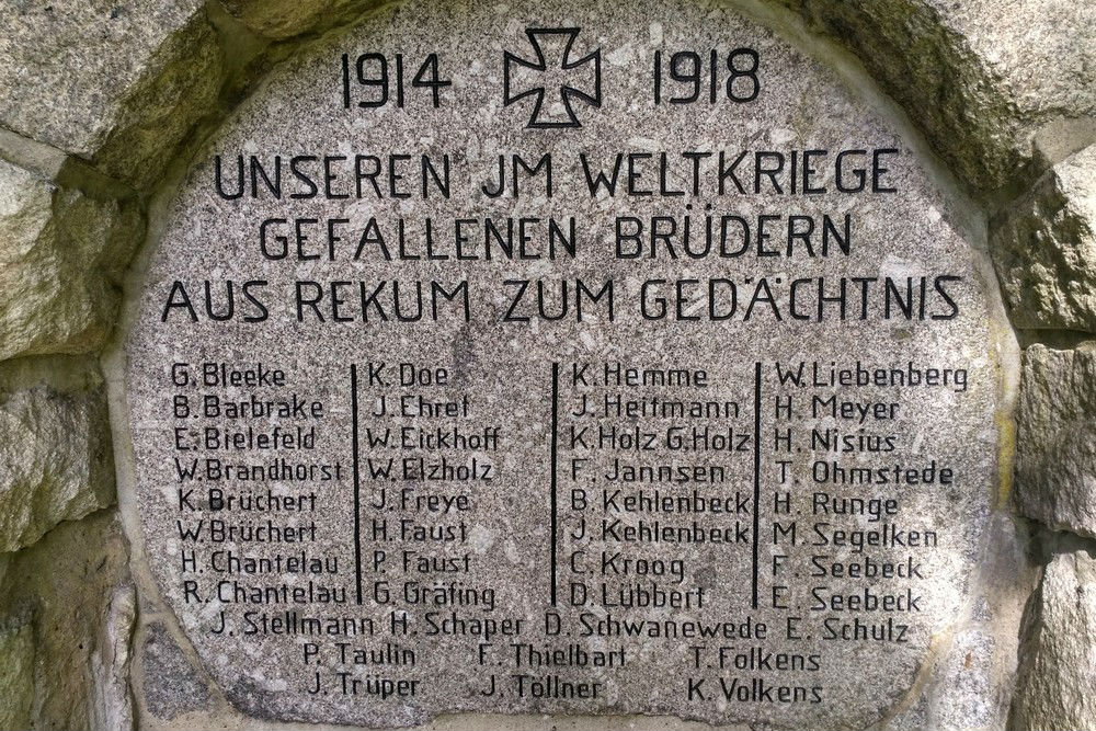 War Memorial Rekumer Straße #3