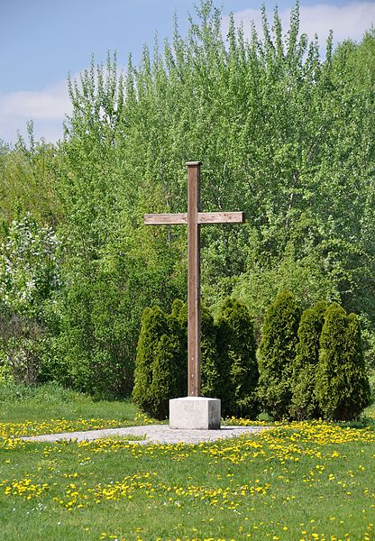 Monument en Begraafplaats Vluchtelingenkamp Mitterndorf an der Fischa #3