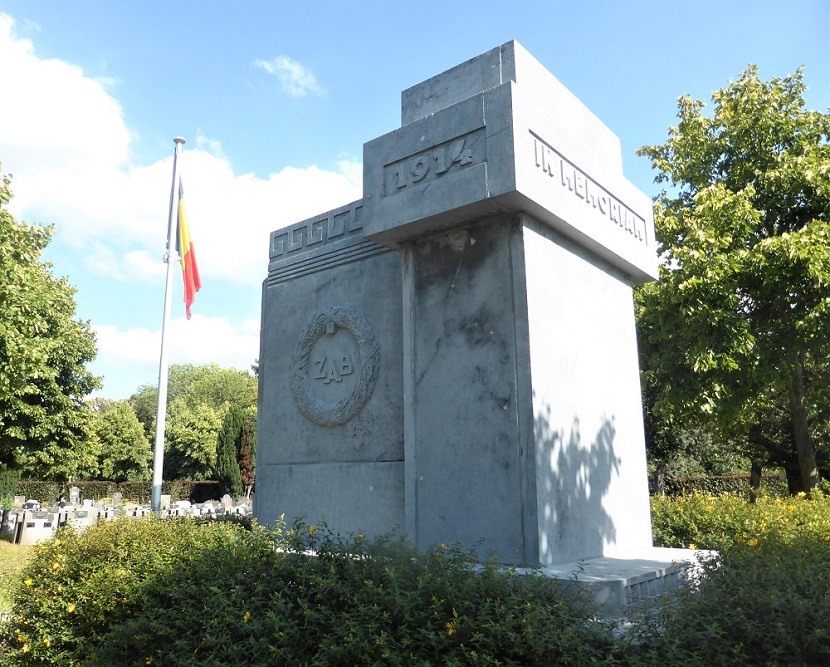 Oorlogsmonument Begraafplaats Gentbrugge #2
