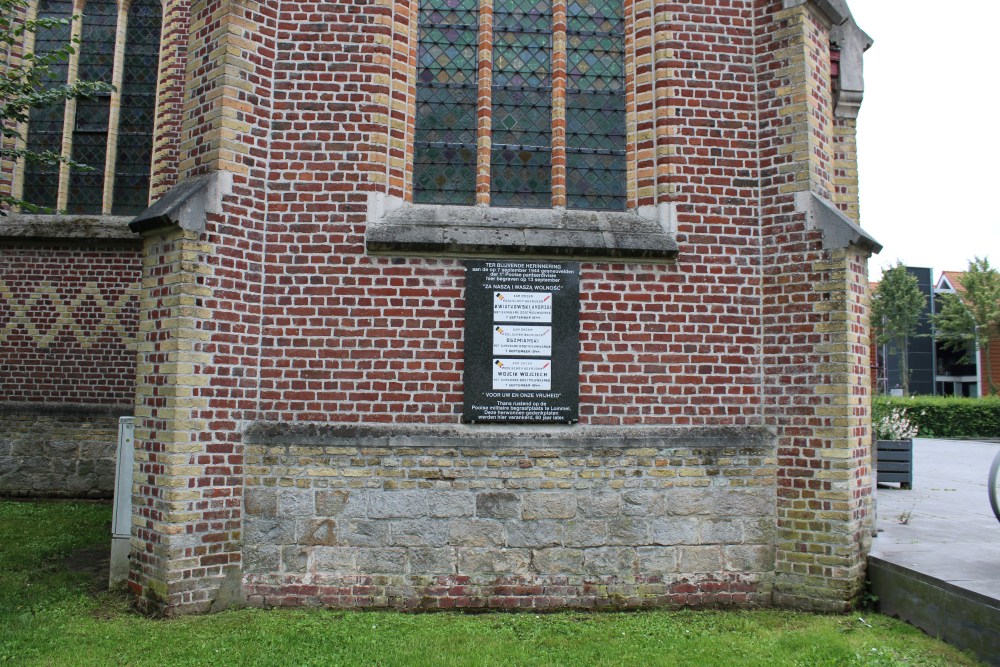 Polish War Memorial Oostnieuwkerke #1