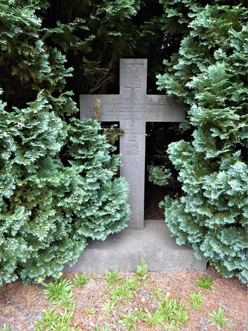 Belgisch Oorlogsgraf Begraafplaats Berchem #2