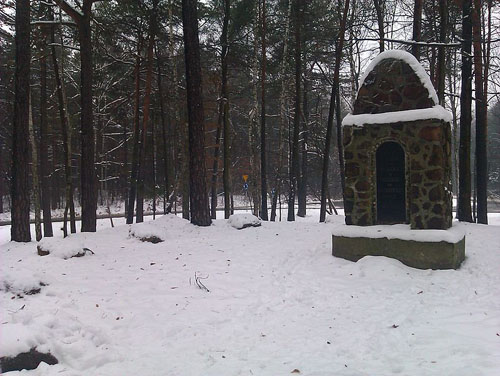 Łazy Austro-German War Cemetery