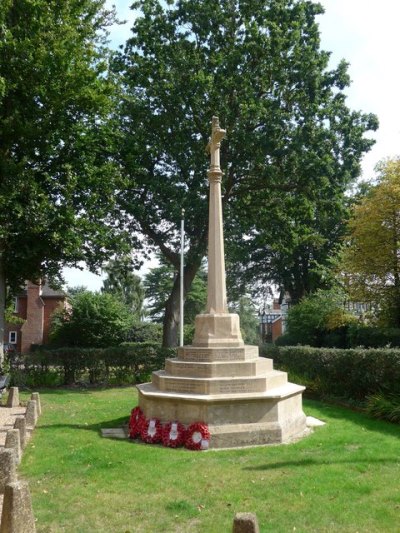 Oorlogsmonument Bagshot #1