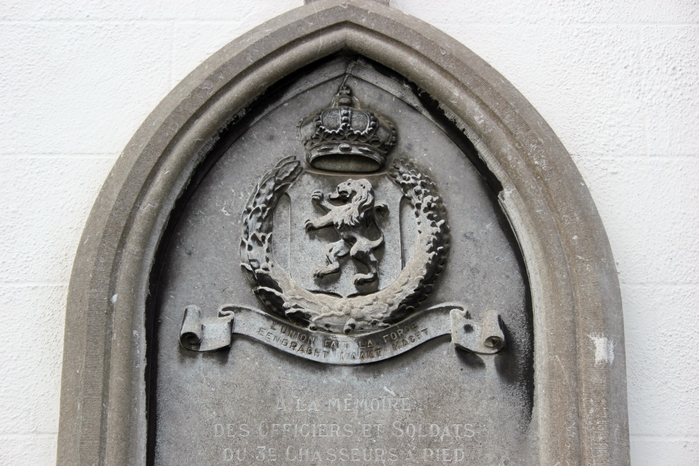 War Memorial Battle Of Imde and Belgian War Grave #2