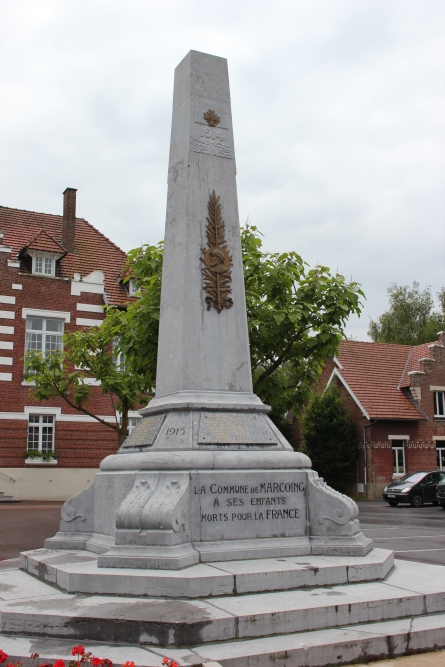 Oorlogsmonument Marcoing		 #2