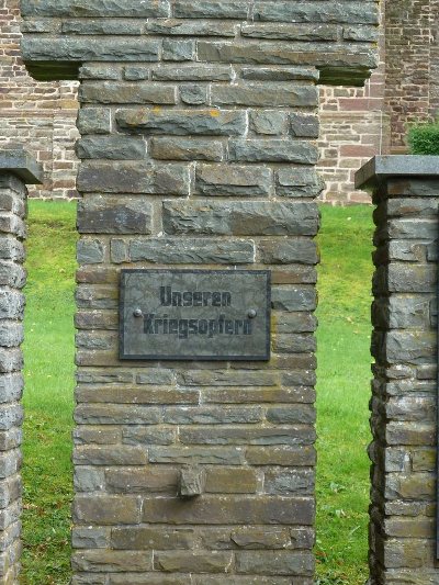 War Memorial Gondenbrett #2