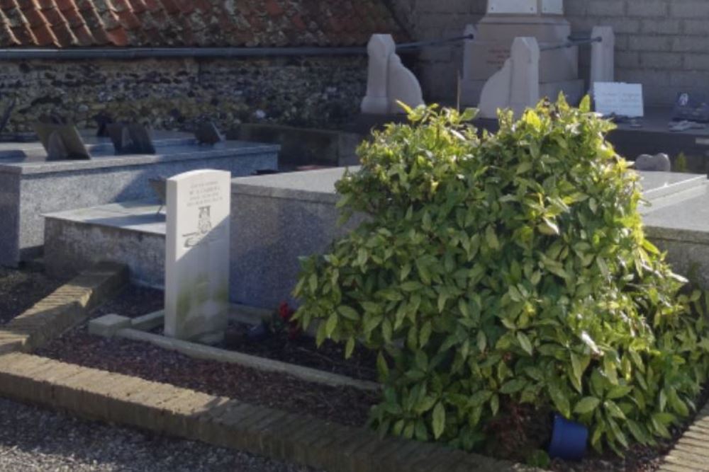Commonwealth War Grave Peuplingues #1