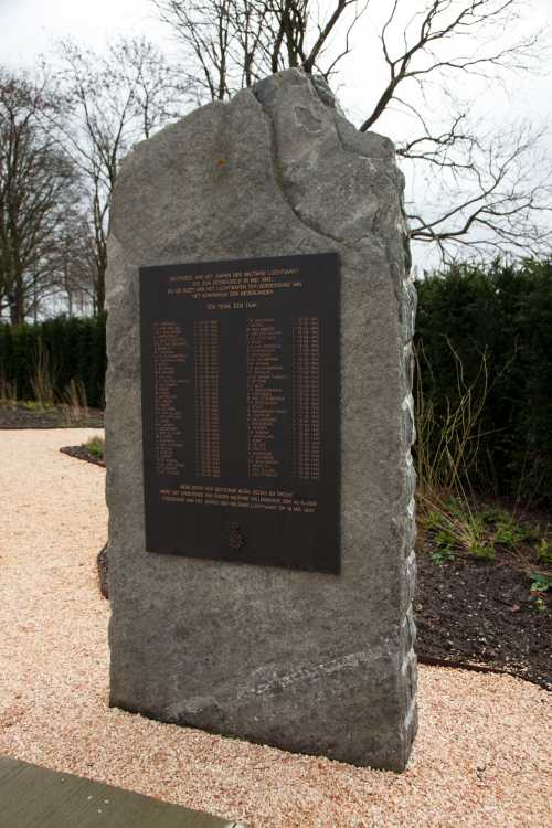 Memorial Dutch Airmen Soest #2