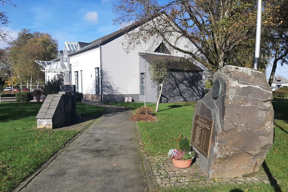 War Memorial Weiswampach #3