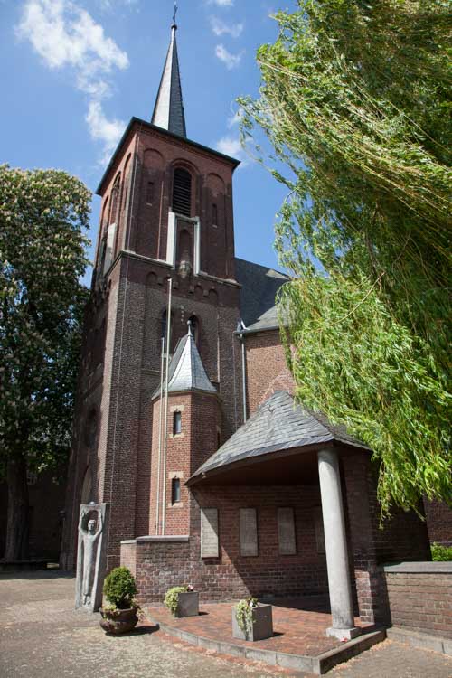 War Memorial Parish of Neuhaaren #5