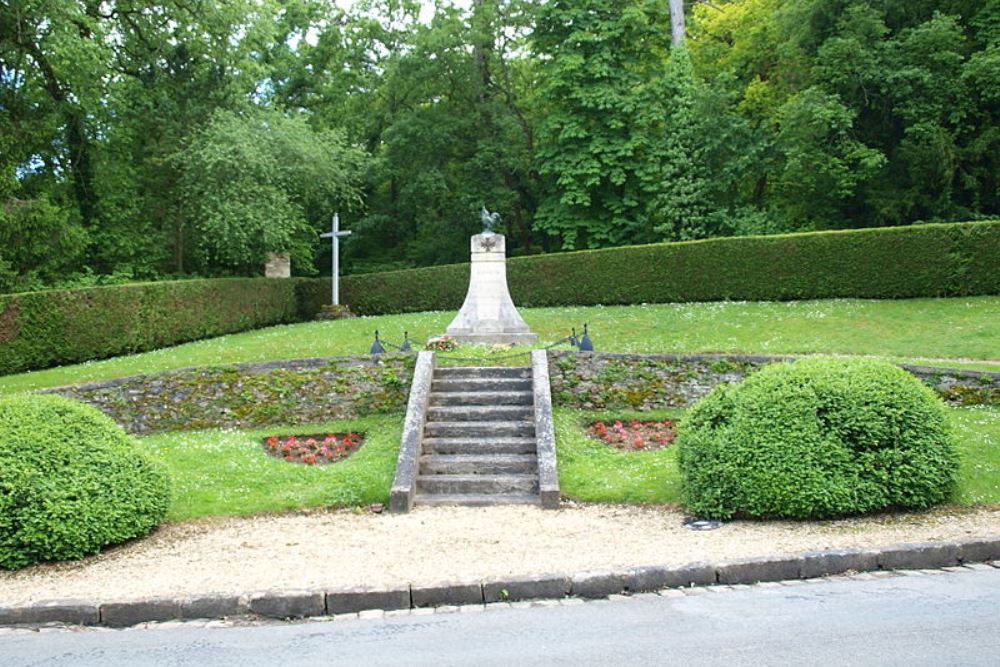 Oorlogsmonument Chalo-Saint-Mars