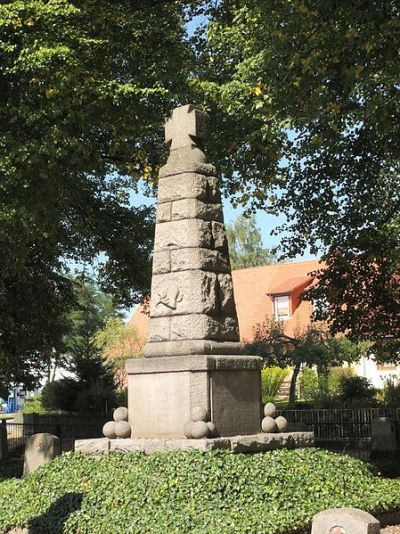 Oorlogsmonument Mirow #1