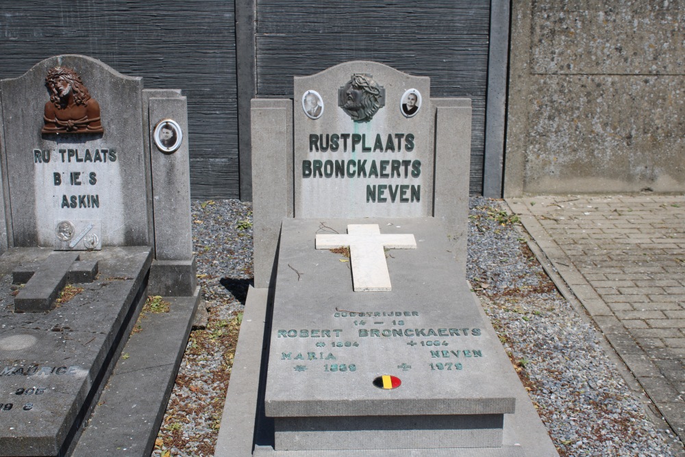 Belgian Graves Veterans Ulbeek #3