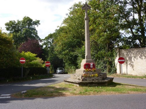 Oorlogsmonument East Bergholt #1