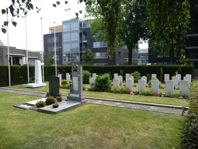Oorlogsgraven van het Gemenebest Rooms Katholieke Begraafplaats Sint-Jan #1