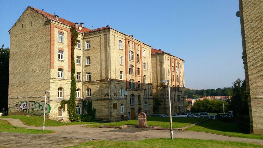 Monument / Massagraf Werkkamp HKP Vilnius #5