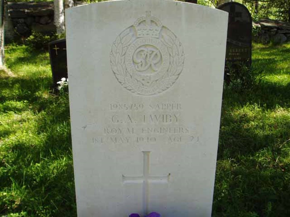 Commonwealth War Graves Lesjaskog Churchyard